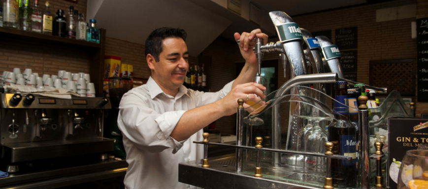Trabajador_hosteleria_