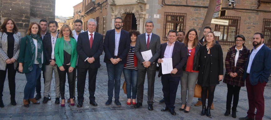 El PSOE presentó las candidaturas en la Junta Electoral Provincial