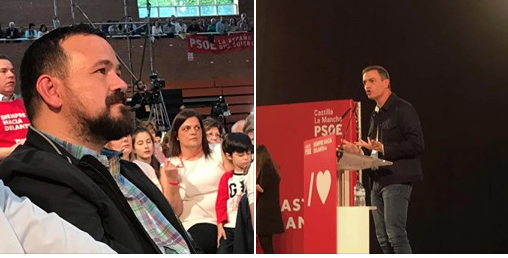 Juan Ramón Amores escucha las palabras de Pedro Sánchez
