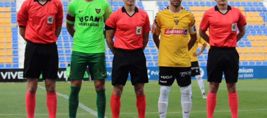Antes del inicio del partido entre UCAM Murcia y Talavera