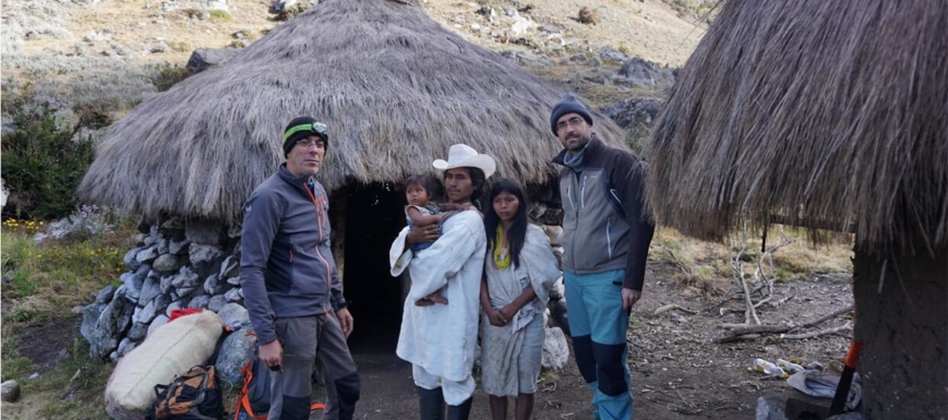 Los hermanos Romero, con los Kogui