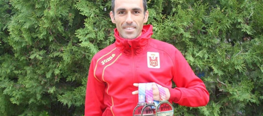 Pedro Vega, tres medallas en el Europeo máster