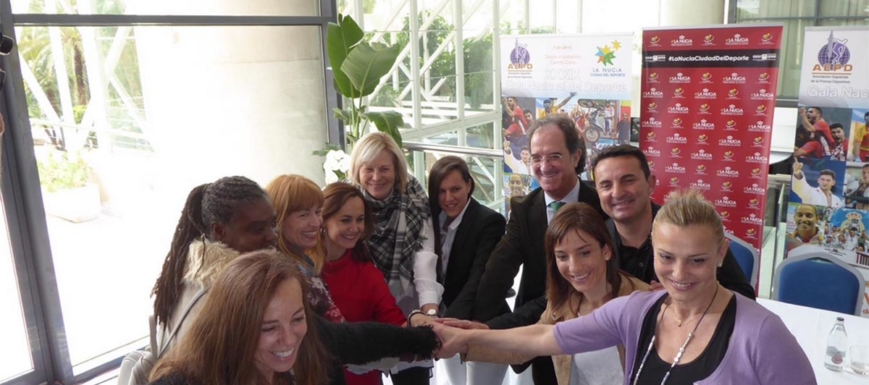 Sandra Sánchez, con representantes de la AEPD
