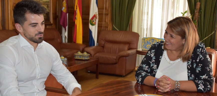 Paco Cubelos, durante la recepción que la brindado Tita García Élez